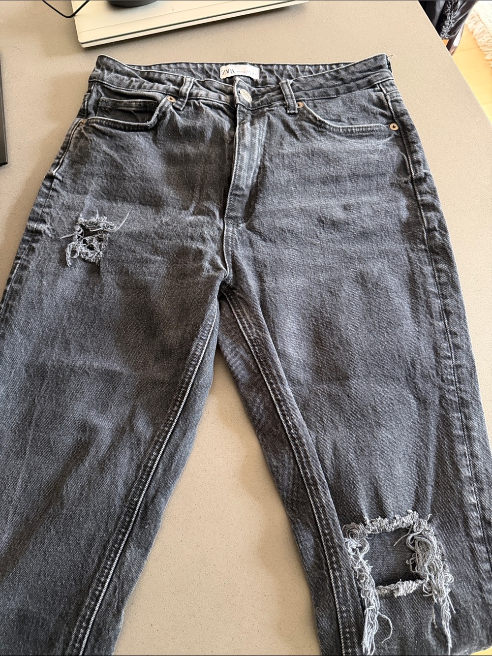 Zara Women's High-Rise Distressed Charcoal Gray Jeans